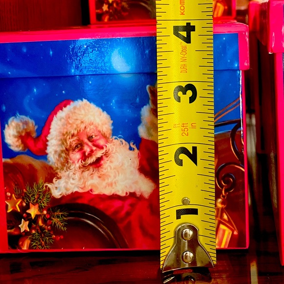 🎅LINDY BOWMAN🎅 7 SANTA CHRISTMAS HOLIDAY GIFT BOXES & 9-CT MINI BOWS NWT🎁 - Picture 5 of 9